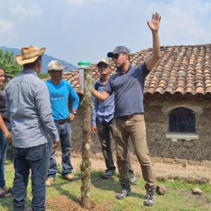 La red de pluviómetros comunitaria de Honduras y su rol en la gestión del riesgo agroclimático en redes de innovación agrícola