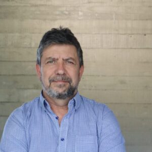 Entrevista a Arturo Orellana: «Si no contamos con sistemas de indicadores robustos y confiables, perdemos la oportunidad de dimensionar las brechas socioterritoriales que debemos enfrentar. Es vital transparentarlas para interpelar no solo al Estado, sino también al sector privado y a la sociedad civil»