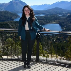Entrevista a Andrea Villasis: «Ahí está precisamente la importancia de los laboratorios urbanos: generar espacios donde esa realidad cotidiana pueda formar parte de la manera en que pensamos, experimentamos y transformamos nuestras ciudades»