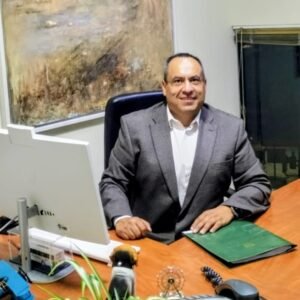 Entrevista a Juan Roberto Calderón: «Mientras la planificación urbana define la visión y el rumbo del desarrollo de la ciudad, los laboratorios urbanos pueden convertirse en una herramienta clave para construir ciudades más inteligentes, sostenibles, inclusivas y resilientes»